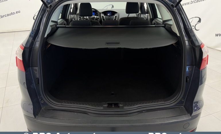 
								Ford Focus 1.0 Ecoboost 2012 full									