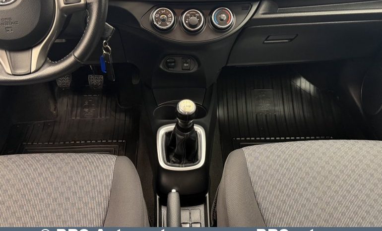 
								Toyota Yaris 1.0 VVT-i 2014 full									