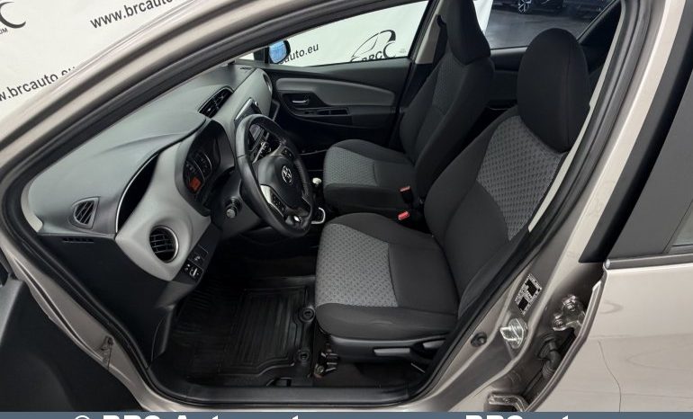 
								Toyota Yaris 1.0 VVT-i 2014 full									