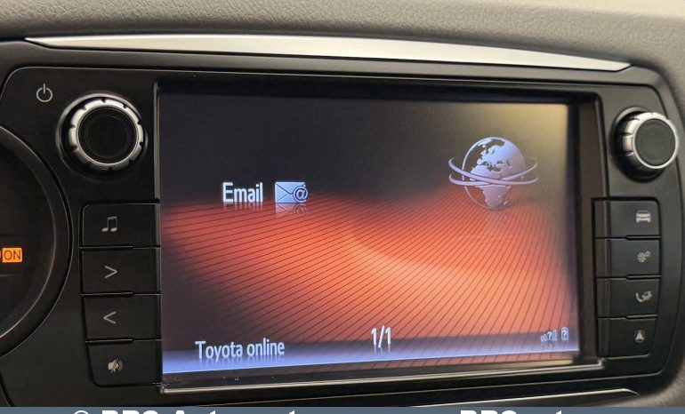
								Toyota Yaris 1.0 VVT-i 2014 full									