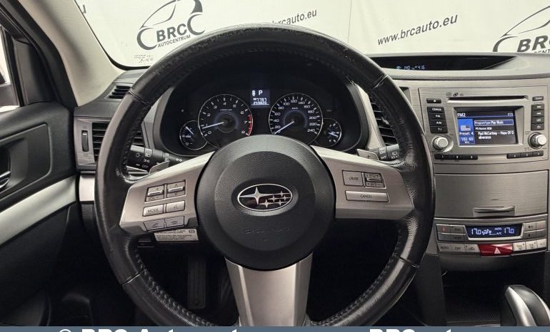 
								Subaru Outback 2.5 BiFue Automatas 2013 full									