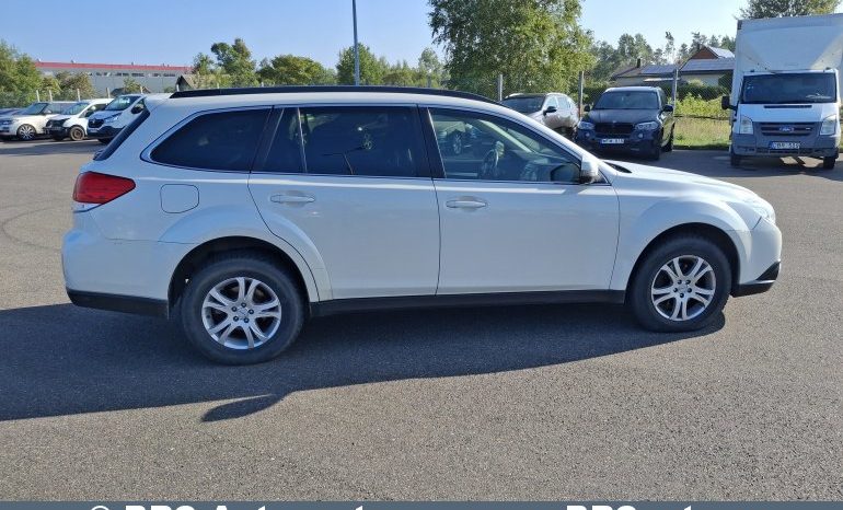 
								Subaru Outback 2.5 BiFue Automatas 2013 full									
