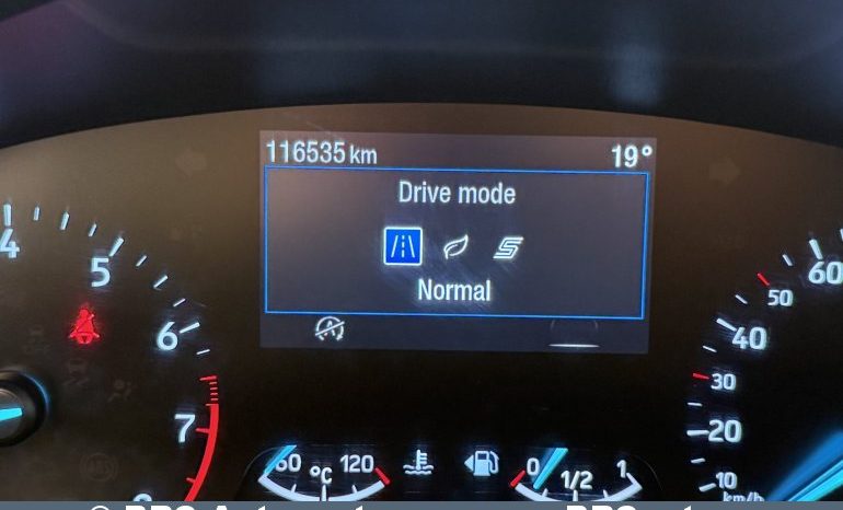 
								Ford Focus 1.0 EcoBoost Automatas 2022 full									