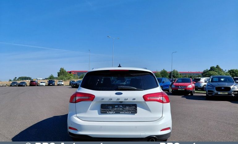 
								Ford Focus 1.0 EcoBoost Automatas 2022 full									