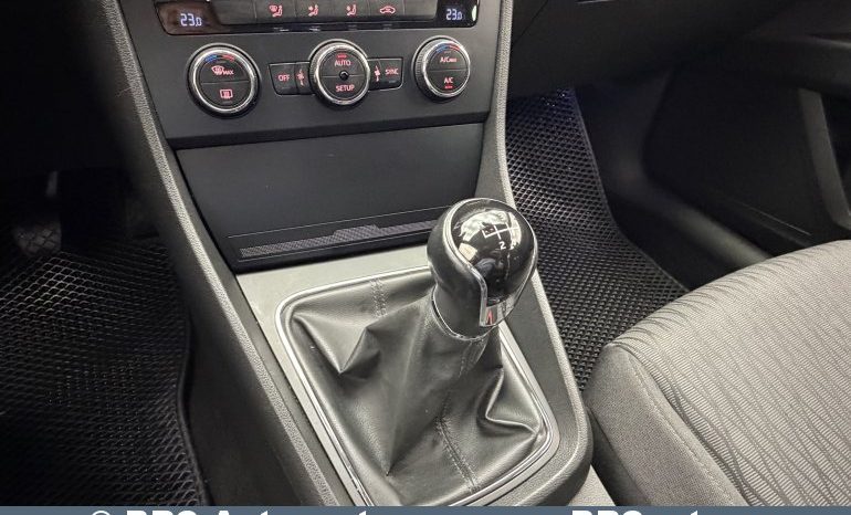 
								Seat Leon 1.6 TDI ST 2015 full									