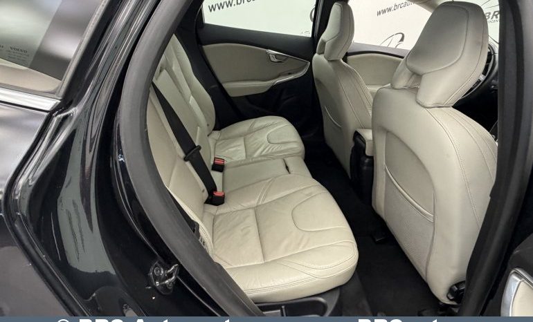 
								Volvo V40 D4 Summum Automatas 2012 full									