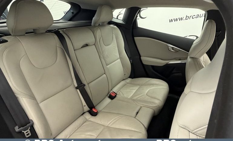 
								Volvo V40 D4 Summum Automatas 2012 full									