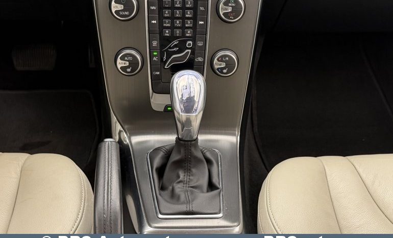
								Volvo V40 D4 Summum Automatas 2012 full									