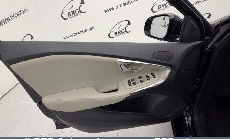 
								Volvo V40 D4 Summum Automatas 2012 full									