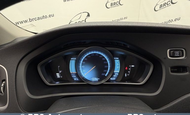 
								Volvo V40 D4 Summum Automatas 2012 full									