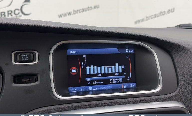 
								Volvo V40 D4 Summum Automatas 2012 full									