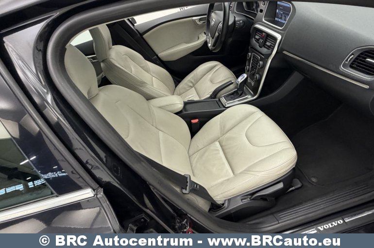 Volvo V40 D4 Summum Automatas 2012