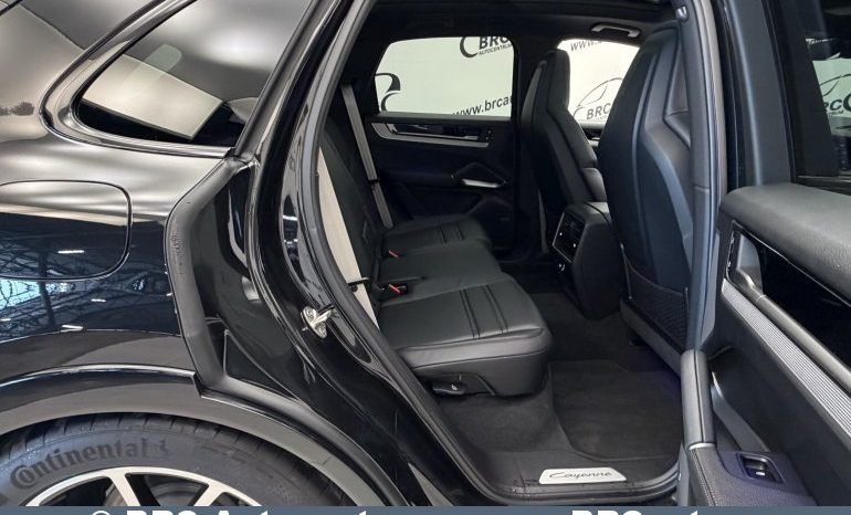 
								Porsche Cayenne V6 4WD Automatas 2023 full									