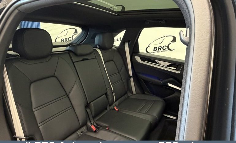 
								Porsche Cayenne V6 4WD Automatas 2023 full									