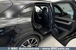 
										Porsche Cayenne V6 4WD Automatas 2023 full									