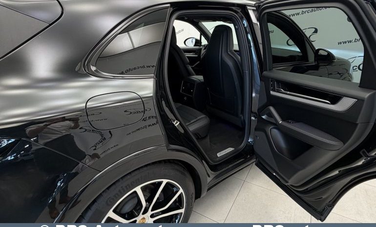 
								Porsche Cayenne V6 4WD Automatas 2023 full									
