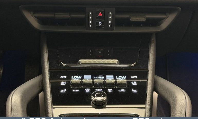 
								Porsche Cayenne V6 4WD Automatas 2023 full									