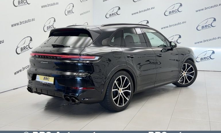 
								Porsche Cayenne V6 4WD Automatas 2023 full									