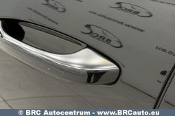 
										Porsche Cayenne V6 4WD Automatas 2023 full									