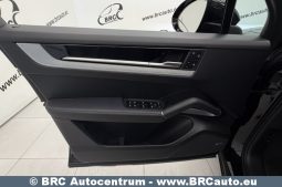 
										Porsche Cayenne V6 4WD Automatas 2023 full									