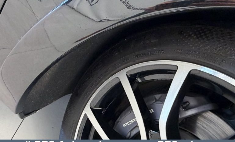 
								Porsche Cayenne V6 4WD Automatas 2023 full									