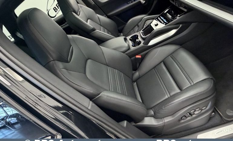 
								Porsche Cayenne V6 4WD Automatas 2023 full									