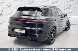 
										Porsche Cayenne V6 4WD Automatas 2023 full									
