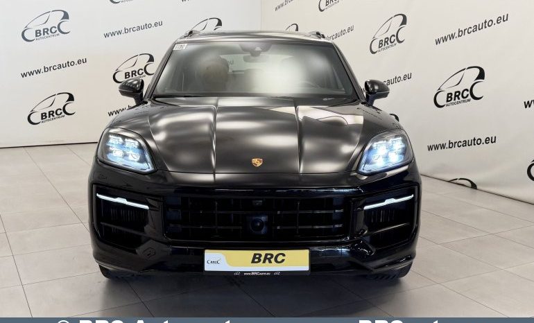 
								Porsche Cayenne V6 4WD Automatas 2023 full									