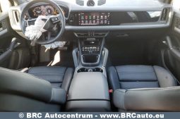 
										Porsche Cayenne V6 4WD Automatas 2023 full									