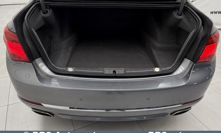 
								BMW 740 d Automatas 2013 full									