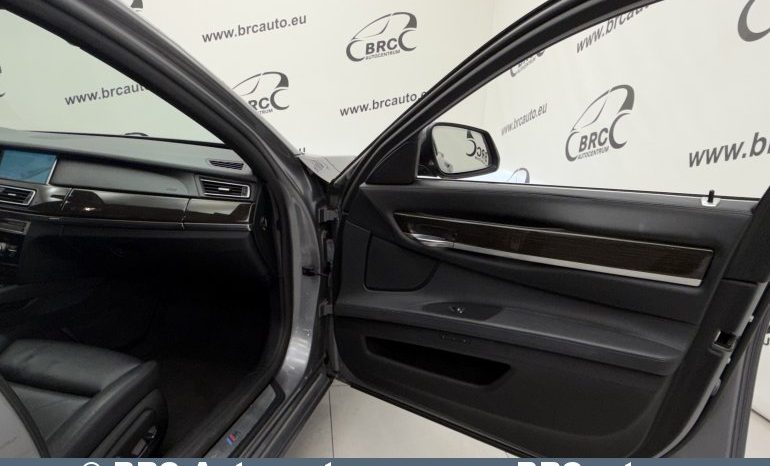 
								BMW 740 d Automatas 2013 full									