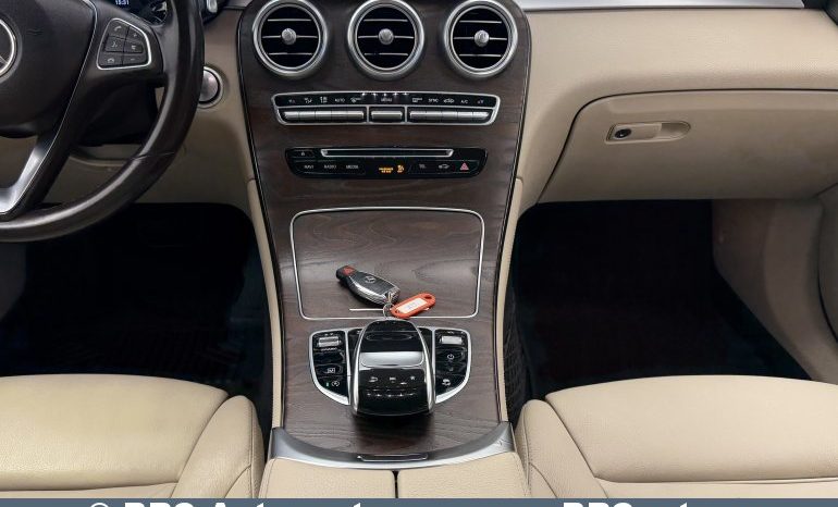 
								Mercedes-Benz GLC 300 4Matic Automatas 2018 full									
