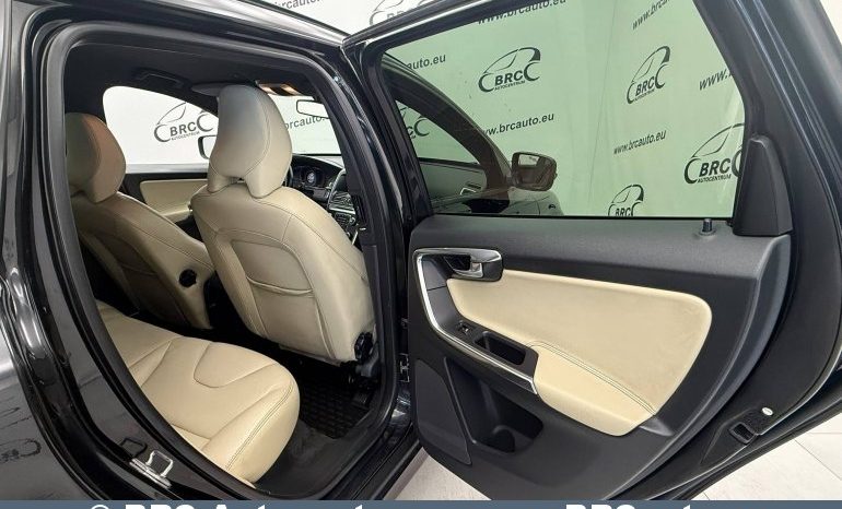 
								Volvo XC 60 2.4 D5 AWD Automatas 2014 full									