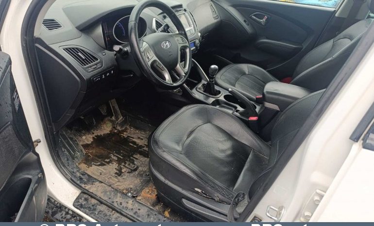 
								Hyundai ix35 CRDi 4WD 2012 full									