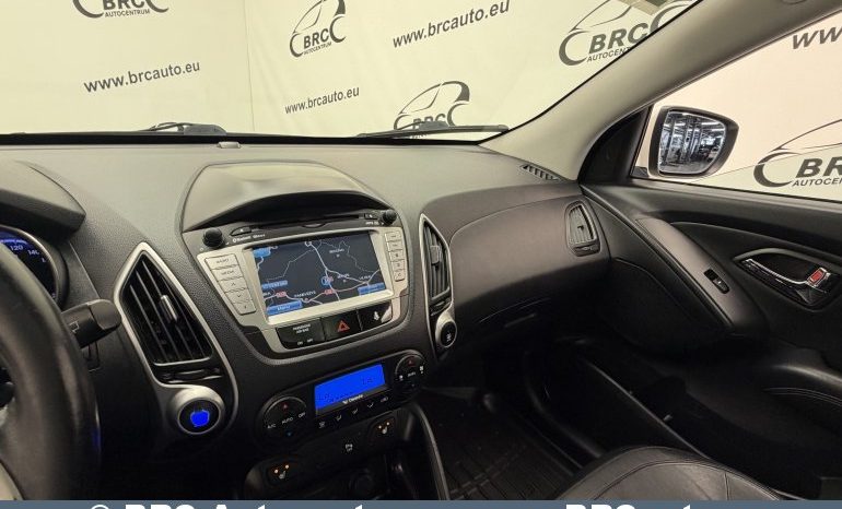 
								Hyundai ix35 CRDi 4WD 2012 full									