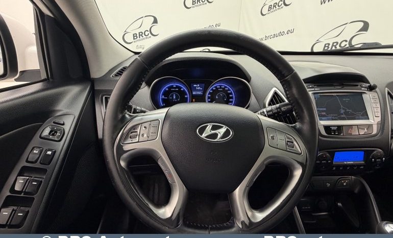 
								Hyundai ix35 CRDi 4WD 2012 full									