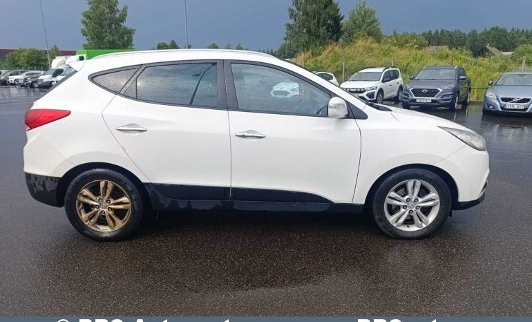 
								Hyundai ix35 CRDi 4WD 2012 full									