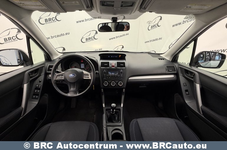 Subaru Forester 2.5 Symmetrical AWD 2014