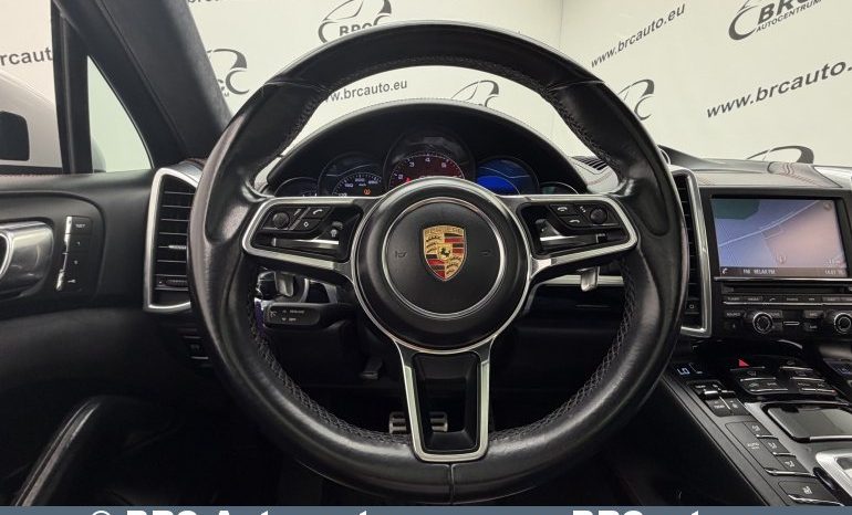 
								Porsche Cayenne GTS Automatas 2016 full									