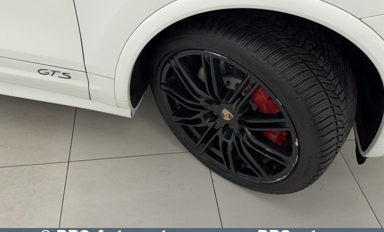 
								Porsche Cayenne GTS Automatas 2016 full									