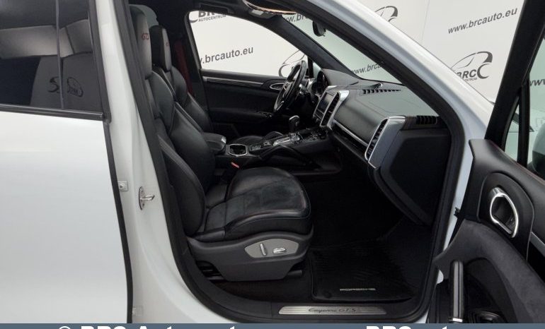 
								Porsche Cayenne GTS Automatas 2016 full									