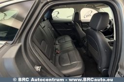 
										Jaguar F-Pace 2.0l 25t AWD Automatas 2019 full									