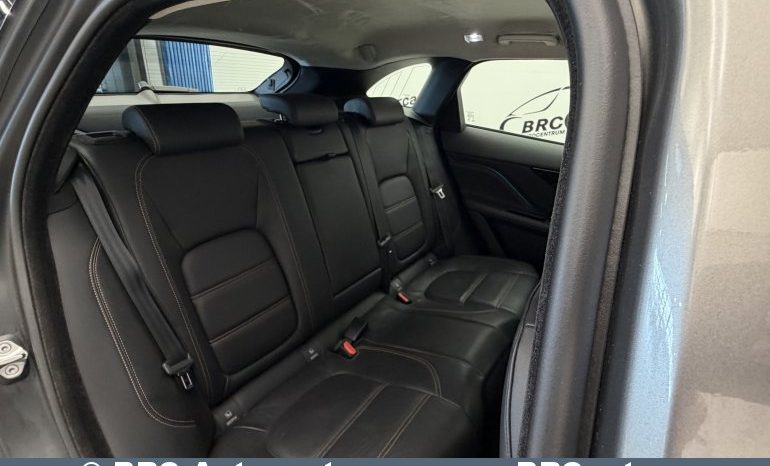 
								Jaguar F-Pace 2.0l 25t AWD Automatas 2019 full									