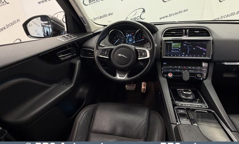 
								Jaguar F-Pace 2.0l 25t AWD Automatas 2019 full									