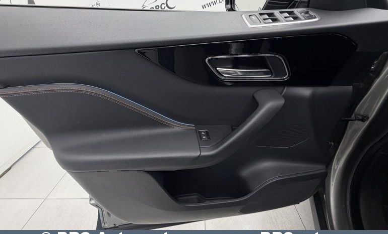 
								Jaguar F-Pace 2.0l 25t AWD Automatas 2019 full									