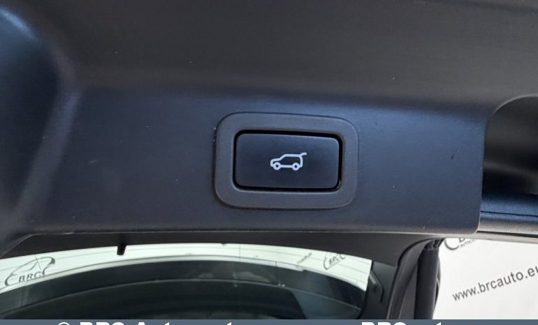 
								Jaguar F-Pace 2.0l 25t AWD Automatas 2019 full									