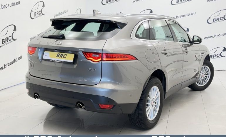 
								Jaguar F-Pace 2.0l 25t AWD Automatas 2019 full									