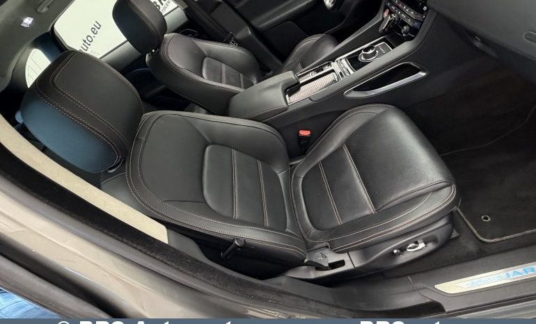 
								Jaguar F-Pace 2.0l 25t AWD Automatas 2019 full									