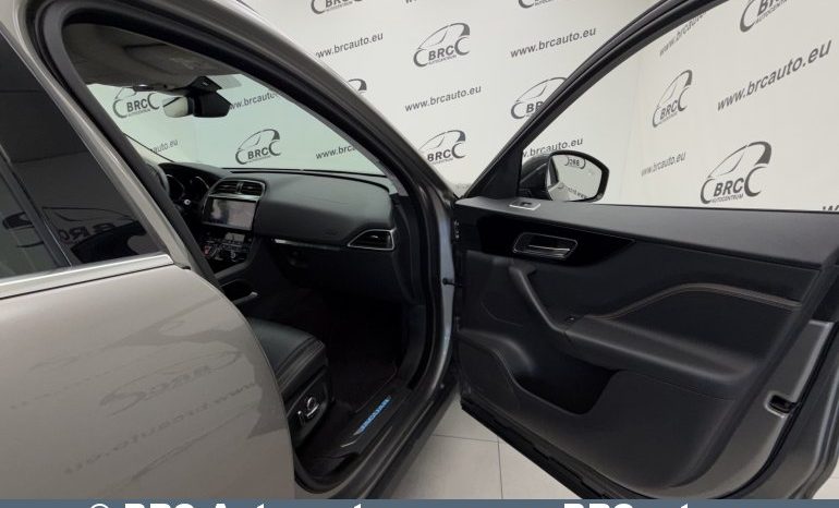 
								Jaguar F-Pace 2.0l 25t AWD Automatas 2019 full									