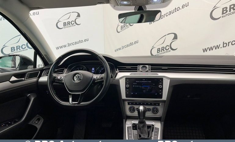 
								Volkswagen Passat 1.5 TSI Automatas 2019 full									